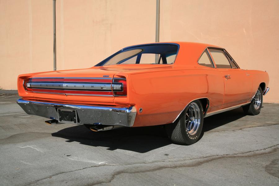  Plymouth Road Runner 426 Hemi 1968 года  (фото 9 из 9)